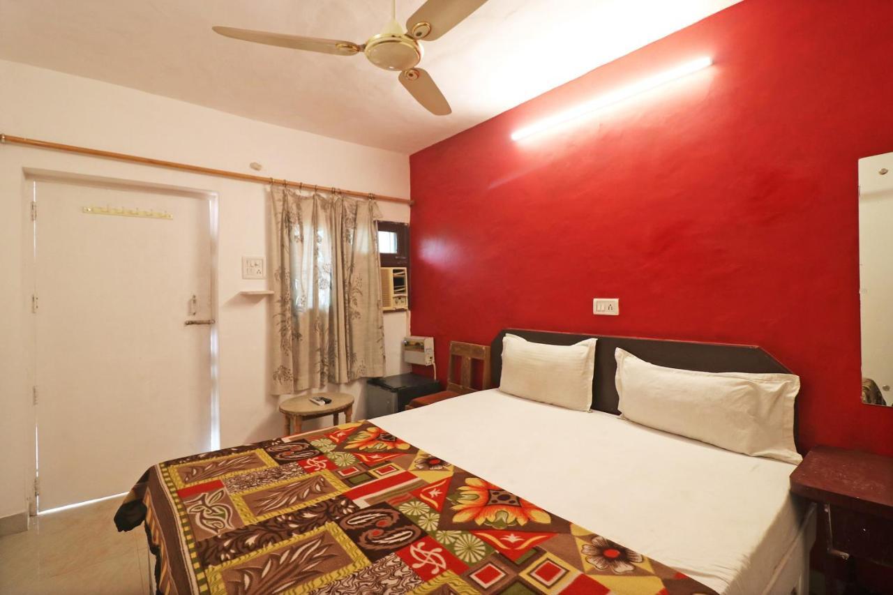 Spot On 48690 Hotel Host Agra  Dış mekan fotoğraf