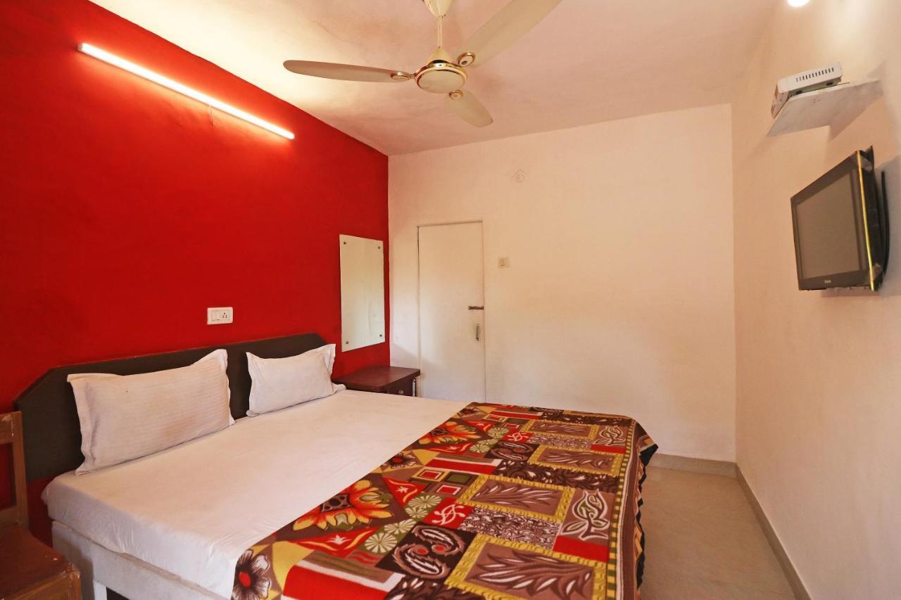 Spot On 48690 Hotel Host Agra  Dış mekan fotoğraf