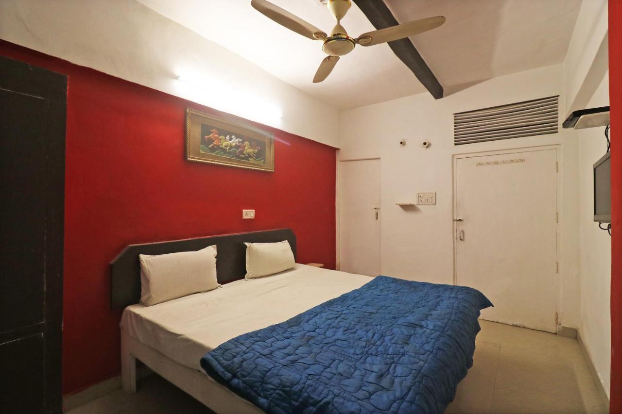 Spot On 48690 Hotel Host Agra  Dış mekan fotoğraf